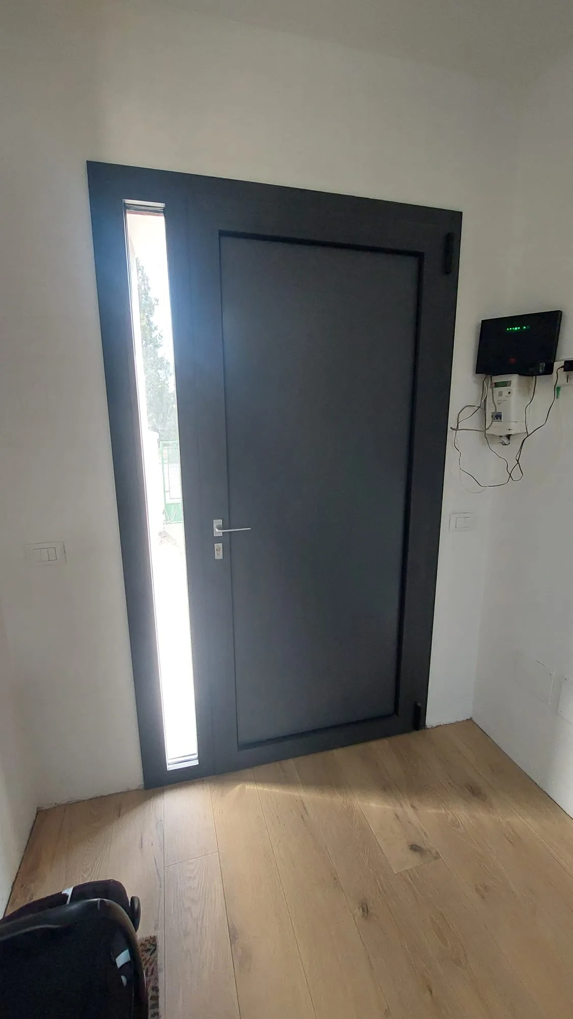 Porta blindata, applicabile ad accessi sicuri per edifici pubblici
